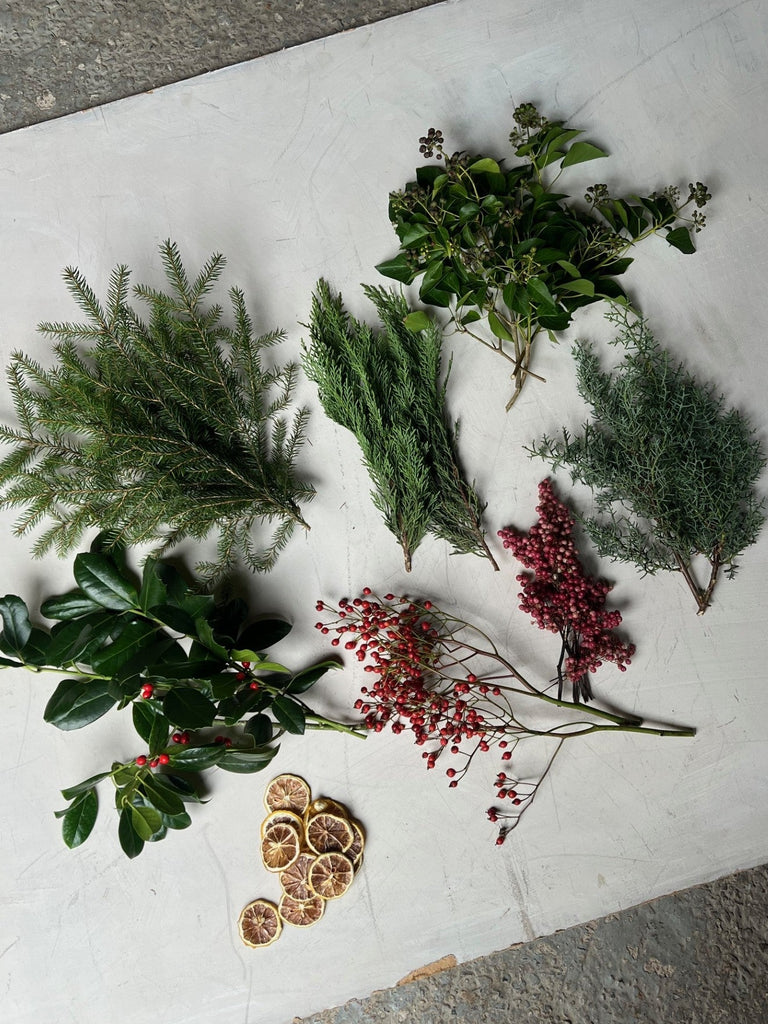 Festive berry wreath kit